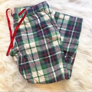Old Navy Red and Green Plaid Pajama Pants L
